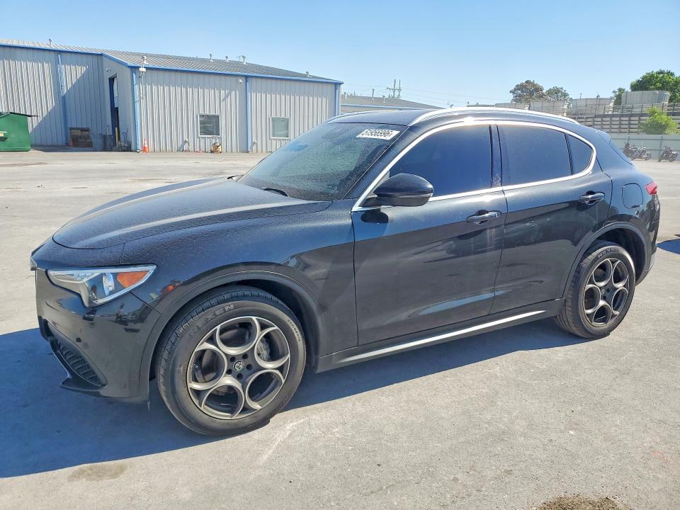 2018 Alfa romeo Stelvio VIN ZASFAKAN1J7B74253 COPART salvage auction — MINOR DENT/SCRATCHES, Fl - Certificate Of Title, sold $5,200 on 2026-07-29 (photo 1)