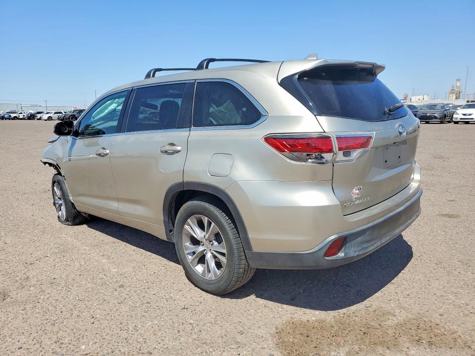 2015 Toyota Highlander VIN 5TDZKRFH8FS114790 COPART salvage auction — FRONT END, Az - Certificate Of Title (P), sold $2,700 on 2026-07-27 (photo 2)