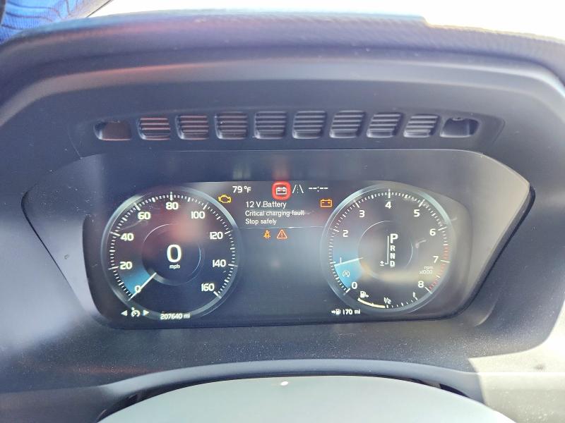 2016 Volvo Xc90 VIN YV4A22PK5G1039783 COPART salvage auction — MINOR DENT/SCRATCHES, Va - Dis/Dlr/Exp Only Clean Title, sold $3,000 on 2026-07-02 (photo 9)