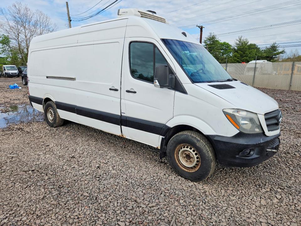 2015 Mercedes-benz Sprinter 2500 VIN WD3PE8CC4F5960447 COPART salvage auction — SIDE, Pa - Cert Of Title, sold $725 on 2026-07-13 (photo 4)