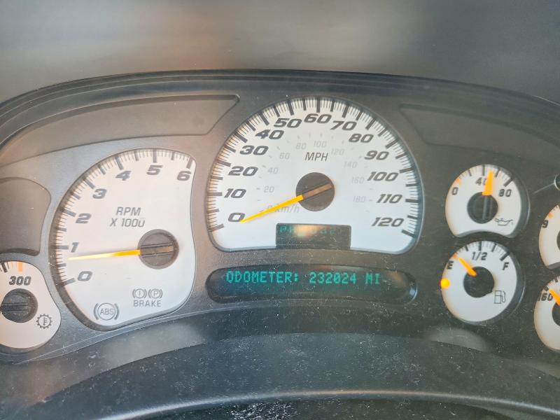 2004 Chevrolet Silverado VIN 2GCEK19N141131825 COPART salvage auction — REAR END, La - Cert Of Title-Salvage, sold $5,100 on 2026-07-09 (photo 9)