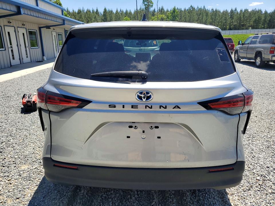 2022 Toyota Sienna VIN 5TDKRKEC9NS115746 COPART salvage auction — DAMAGE HISTORY, OH - DEALER ONLY CLEAN TITLE, sold $13,200 on 2026-07-09 (photo 6)