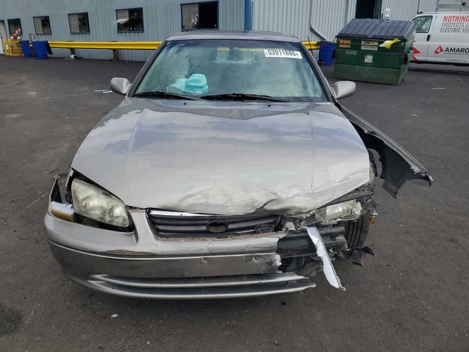 2000 Toyota Camry VIN 4T1BF22K2YU093119 COPART salvage auction — FRONT END, Or - Salvage Title Certificate, sold $100 on 2026-07-08 (photo 5)