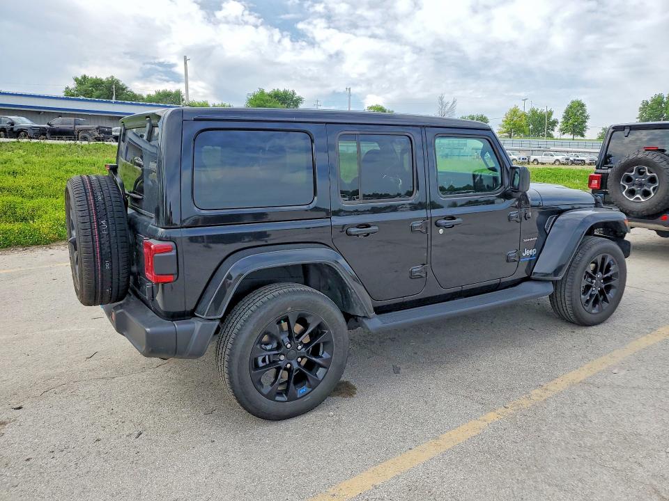 2023 Jeep Wrangler / VIN 1C4JJXP64PW513537 COPART salvage auction — MINOR DENT/SCRATCHES, Mo - Certificate Of Title, sold $21,000 on 2026-07-02 (photo 3)