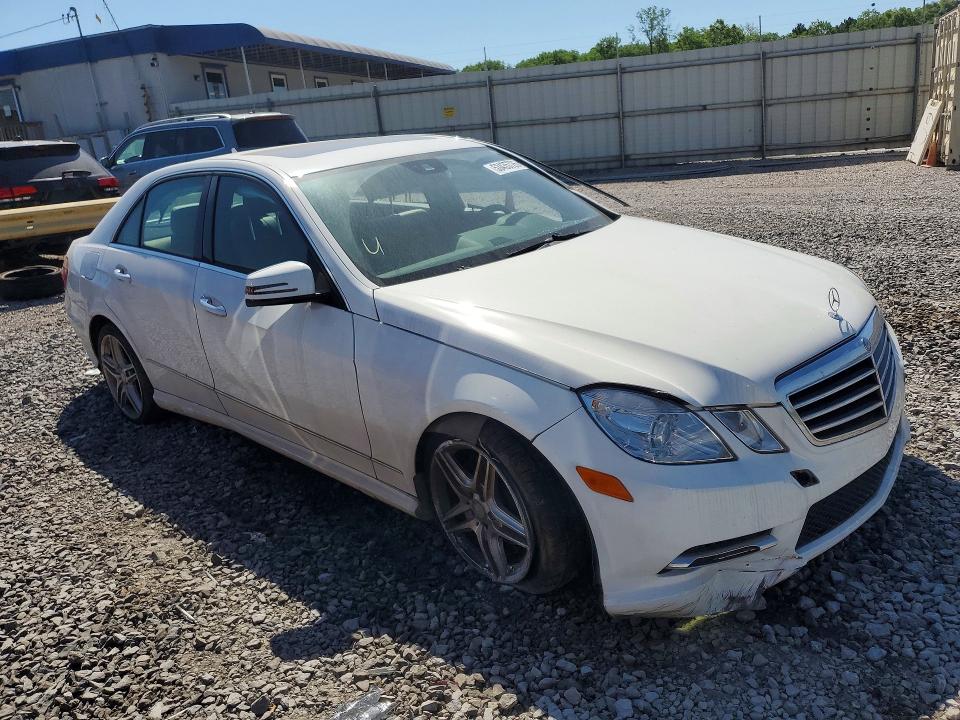 2013 Mercedes-benz E-klasse VIN WDDHF5KB8DA725834 COPART salvage auction — SIDE, Al - Cert Of Title-Salvage Title, sold $250 on 2026-07-28 (photo 4)