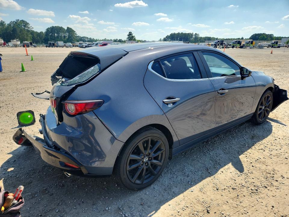 2025 Mazda 3 VIN JM1BPBLM9S1751786 COPART salvage auction — REAR END, Nc - Salvage Certificate Of Title, sold $3,150 on 2026-07-27 (photo 3)