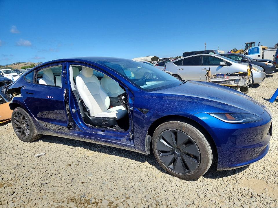 2025 Tesla VIN 5YJ3E1EA7SF920962 COPART salvage auction — REAR END, Ca - Salvage Certificate, sold $7,200 on 2026-07-14 (photo 4)
