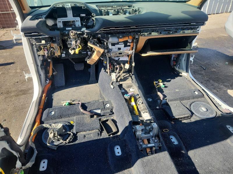 2024 Genesis Gv80 VIN KMUHCESC7RU161463 COPART salvage auction — STRIPPED, CA - CERTIFICATE OF TITLE, sold $6,500 on 2026-07-07 (photo 8)