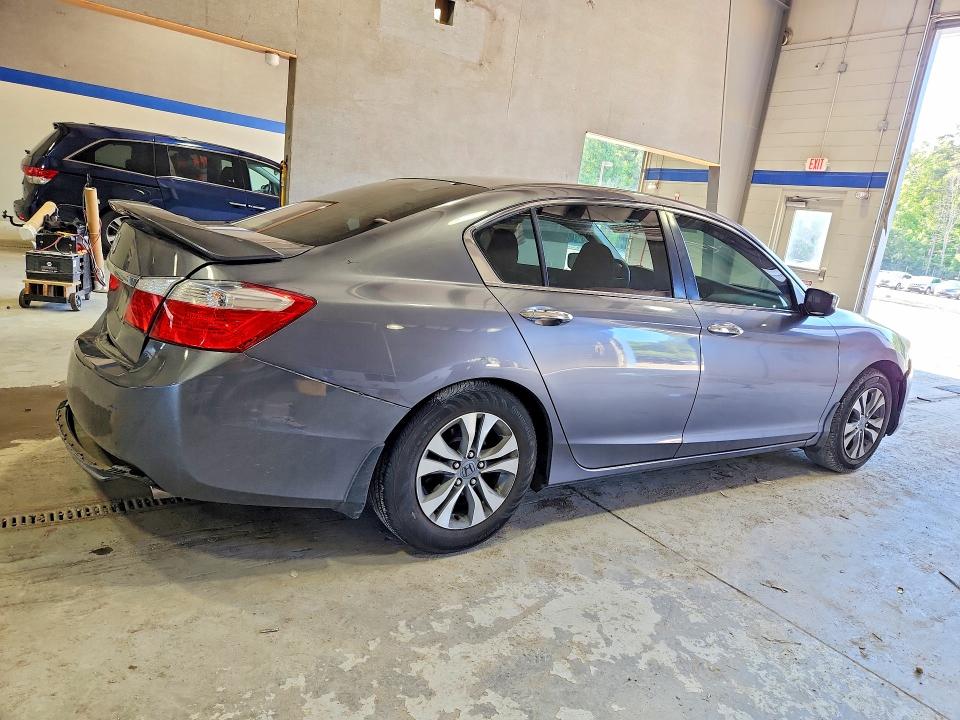 2014 Honda Accord VIN 1HGCR2F35EA257898 COPART salvage auction — REAR END, VA - CERT OF TITLE - SALVAGE, sold $1,300 on 2026-07-02 (photo 3)