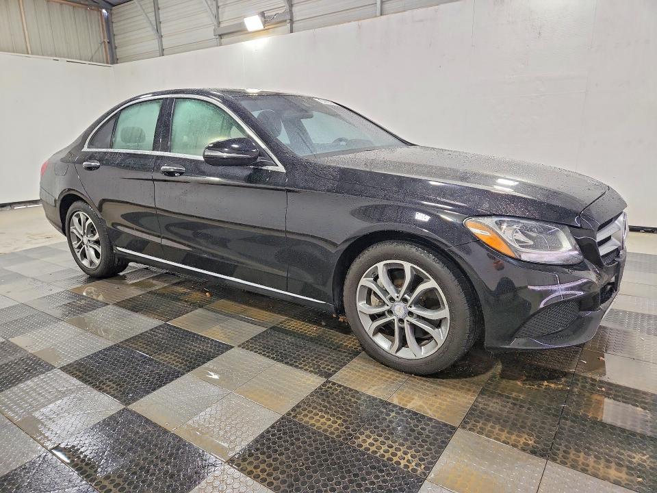 2017 Mercedes-benz C class VIN 55SWF4KB1HU189364 COPART salvage auction — MINOR DENT/SCRATCHES, NC - DEALER ONLY CLEAN TITLE, sold $7,700 on 2026-07-27 (photo 4)
