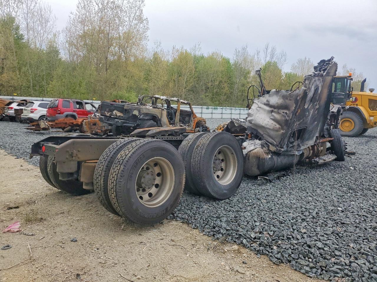 2019 VIN 1XKYDP9X5KJ234460 COPART salvage auction — Burn, S1 - Salvage Title, sold $200 on 2026-09-25 (photo 4)