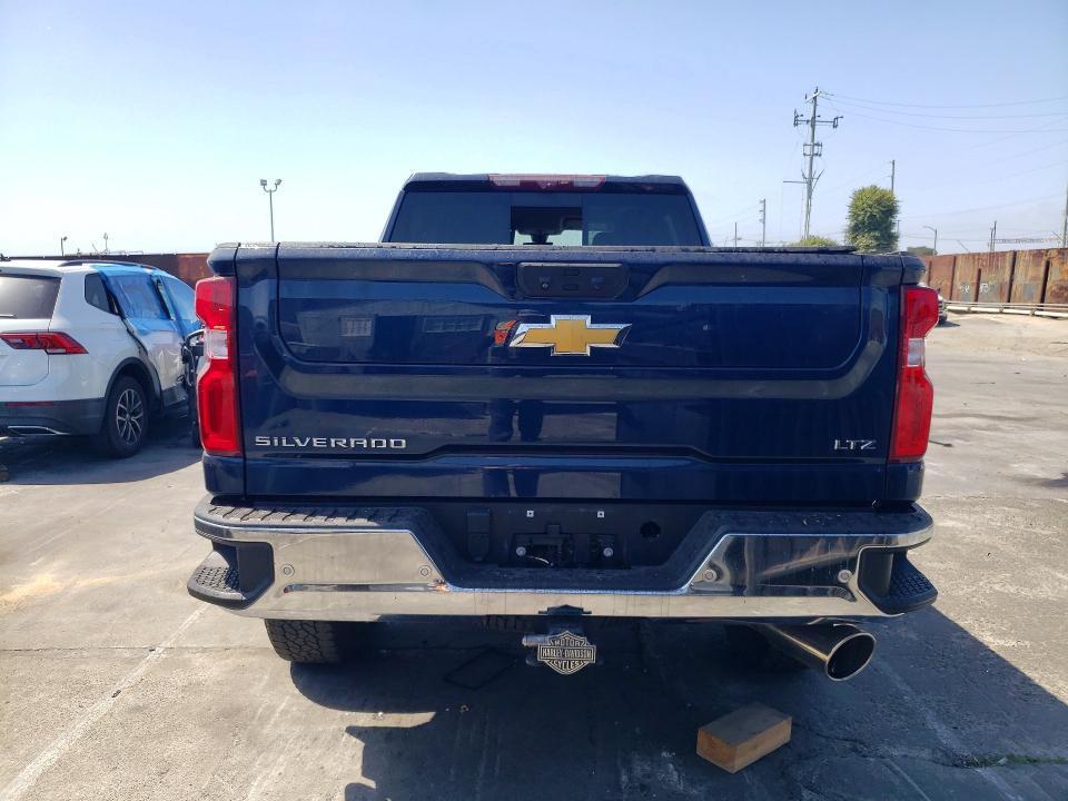2022 Chevrolet Silverado 2500 VIN 1GC4YPEY2NF360036 COPART salvage auction — STRIPPED, Ca - Salvage Certificate, sold $8,100 on 2026-07-08 (photo 6)
