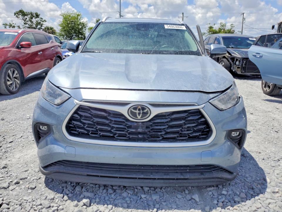 2022 Toyota Highlander VIN 5TDGZRAH3NS115144 COPART salvage auction — FRONT END, Fl - Certificate Of Destruction, sold $13,700 on 2026-07-07 (photo 5)