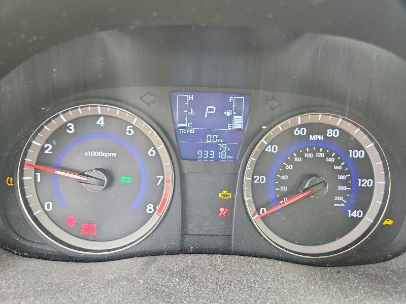 2016 Hyundai Accent VIN KMHCT4AE0GU043886 COPART salvage auction — REAR END, TX - CERT OF TITLE-REBUILT SALVAGE, sold $675 on 2026-07-16 (photo 9)