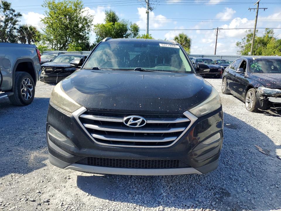 2017 Hyundai Tucson VIN KM8J33A22HU480488 COPART salvage auction — REAR END, Fl - Cert Of Title Slvg Rebuildable, sold $500 on 2026-07-28 (photo 5)