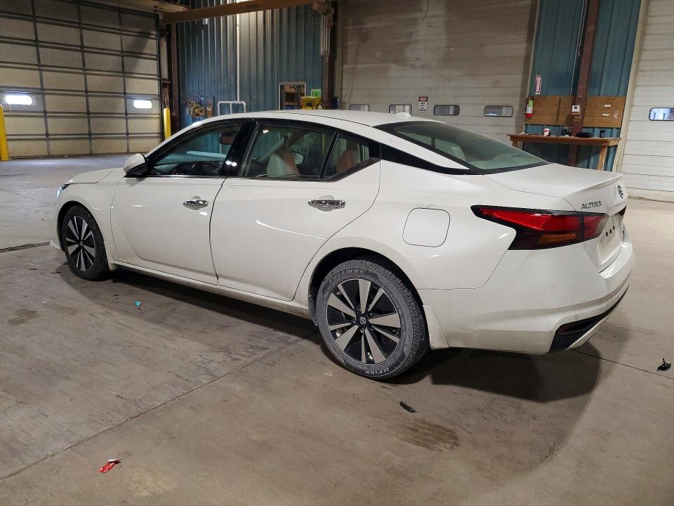 2019 Nissan VIN 1N4BL4EW4KC135672 COPART salvage auction — FRONT END, Il - Salvage Certificate, sold $3,950 on 2026-07-29 (photo 2)