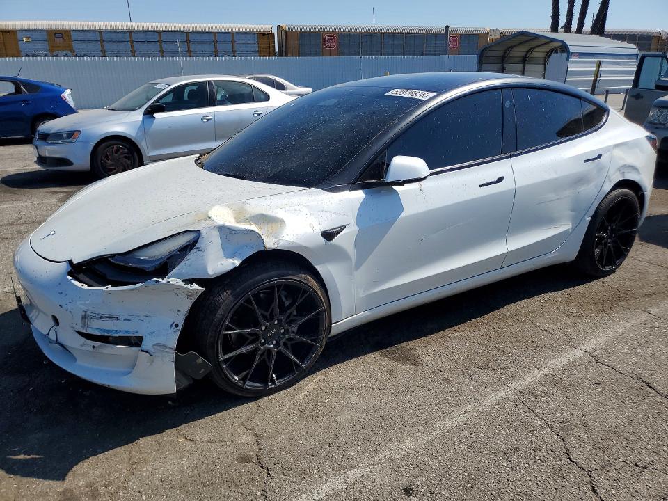 2022 Tesla Model 3 VIN 5YJ3E1EB9NF102355 — COPART salvage auction photo