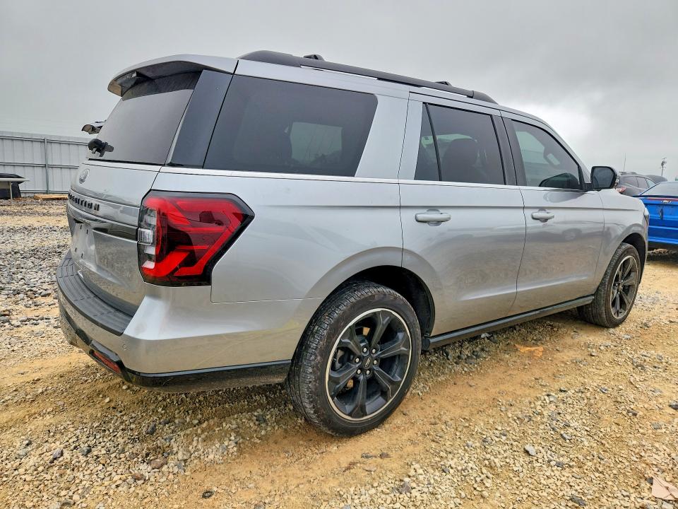 2024 Ford Expedition VIN 1FMJU2A83REA87946 COPART salvage auction — HAIL, Mo - Certificate Of Title, sold $9,300 on 2026-07-29 (photo 3)