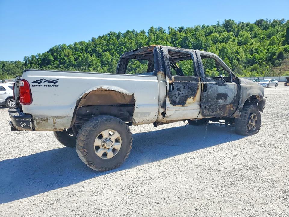 2002 Ford F250 VIN 1FTNW21F82ED54132 COPART salvage auction — BURN, Wv - Salvage Certificate, sold $425 on 2026-07-09 (photo 3)