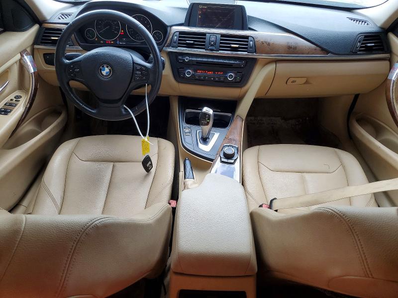 2013 BMW 3er VIN WBA3A5G5XDNP22218 COPART salvage auction — MINOR DENT/SCRATCHES, Fl - Cert Of Title Slvg Rebuildable, sold $1,150 on 2026-07-31 (photo 8)