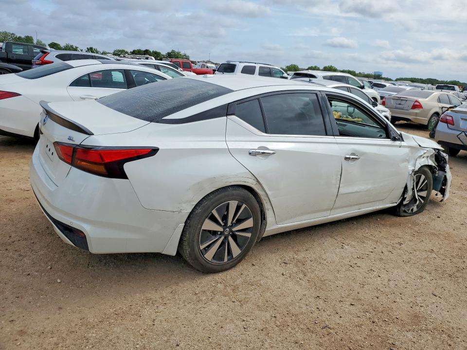 2019 Nissan Altima VIN 1N4BL4EV6KC186968 COPART salvage auction — SIDE, Tx - Certificate Of Title, sold $5,300 on 2026-07-02 (photo 3)