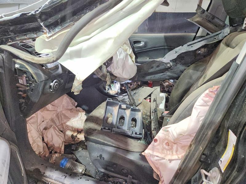 2021 Jeep Compass VIN 3C4NJDBB1MT509452 COPART salvage auction — ALL OVER, OH - CERT OF TITLE-REPOSSESSION, sold $500 on 2026-07-09 (photo 7)