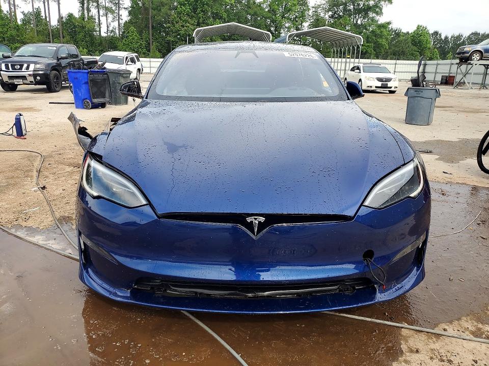 2022 Tesla Model s VIN 5YJSA1E55NF476205 COPART salvage auction — SIDE, Sc - Cert Of Title-Salvage, sold $400 on 2026-07-13 (photo 5)