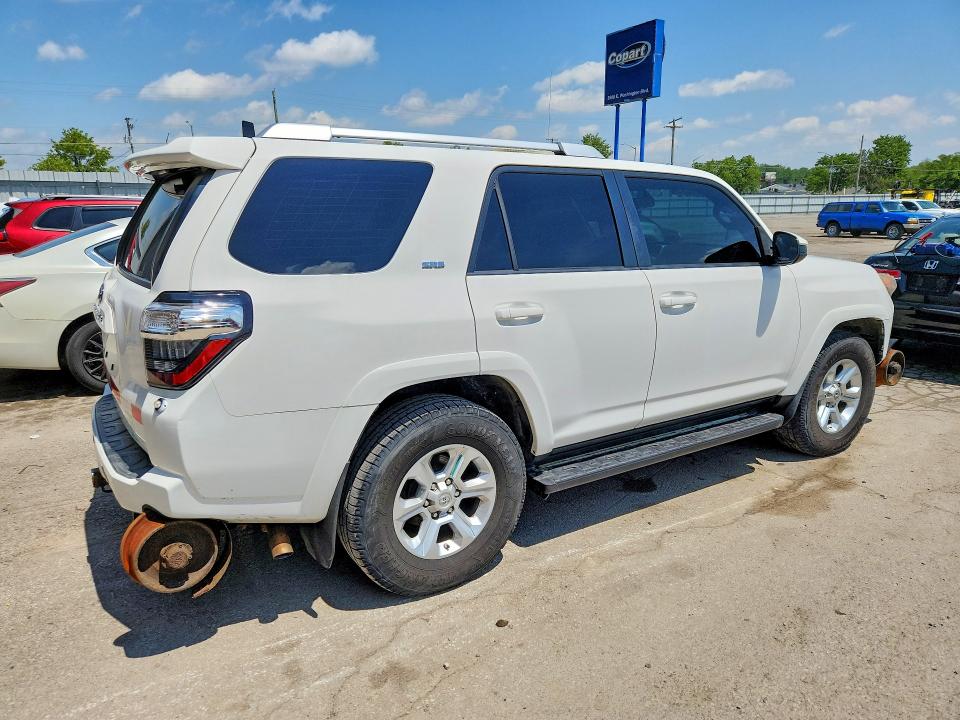 2014 Toyota 4runner VIN JTEBU5JR5E5161912 COPART salvage auction — MECHANICAL, TN - DEALER ONLY CLEAN TITLE (P), sold $9,900 on 2026-07-27 (photo 3)