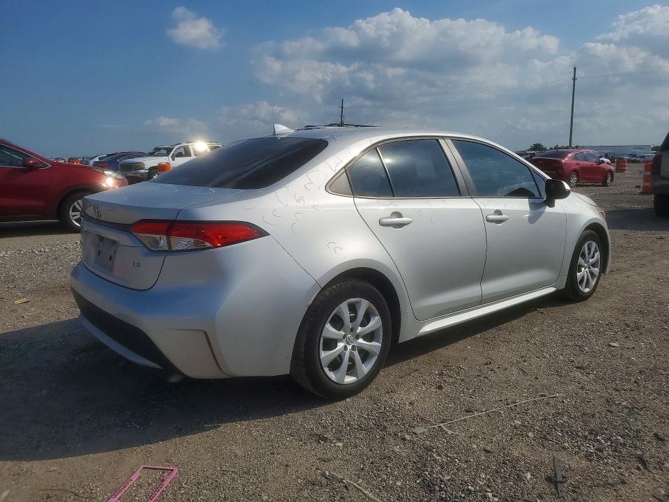 2020 Toyota Corolla VIN 5YFEPRAE2LP104757 COPART salvage auction — MINOR DENT/SCRATCHES, TX - SALVAGE VEHICLE TITLE, sold $5,900 on 2026-07-20 (photo 3)