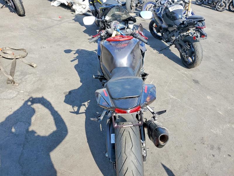2017 Suzuki Gsx-r VIN JS1GN7FA6H2100932 COPART salvage auction — FRONT END, Ca - Salvage Certificate, sold $2,700 on 2026-07-16 (photo 6)