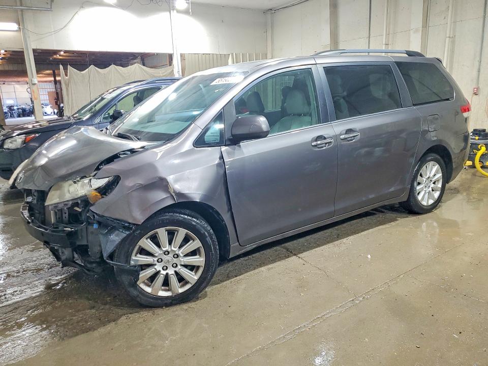 2013 Toyota Sienna VIN 5TDDK3DC4DS058732 COPART salvage auction — FRONT END, Tn - Salvage Certificate, sold $2,600 on 2026-07-28 (photo 1)
