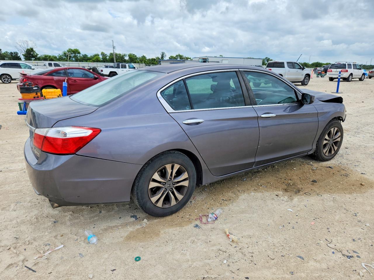 2015 Honda Accord VIN 1HGCR2F32FA193675 COPART salvage auction — Front End, TX - SALVAGE VEHICLE TITLE, sold $850 on 2026-07-09 (photo 3)