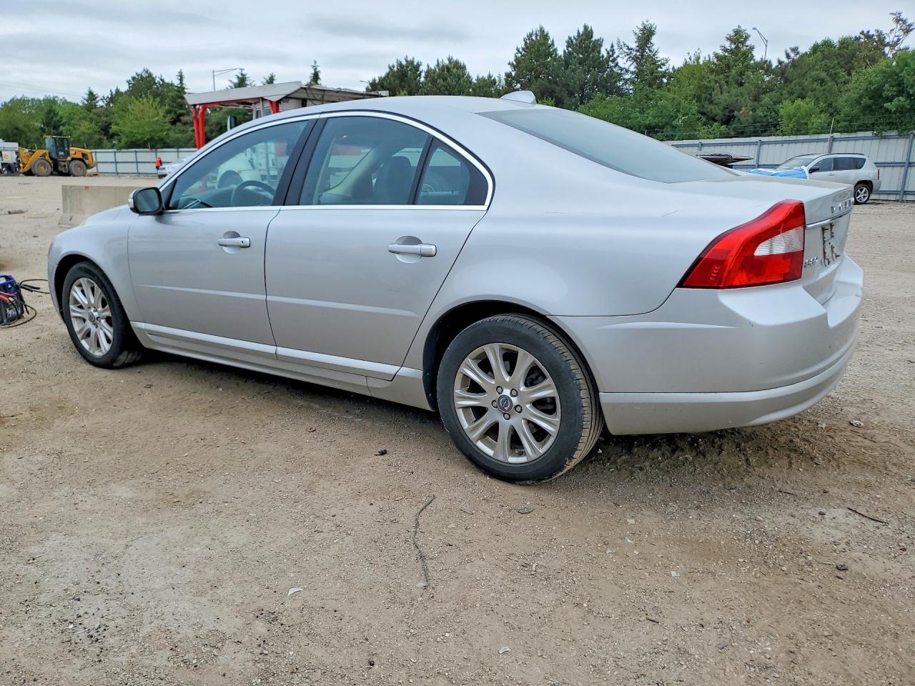 2009 Volvo S80 VIN YV1AS982691102929 COPART salvage auction — Front End, IL - SALVAGE CERTIFICATE, sold $400 on 2026-07-02 (photo 2)