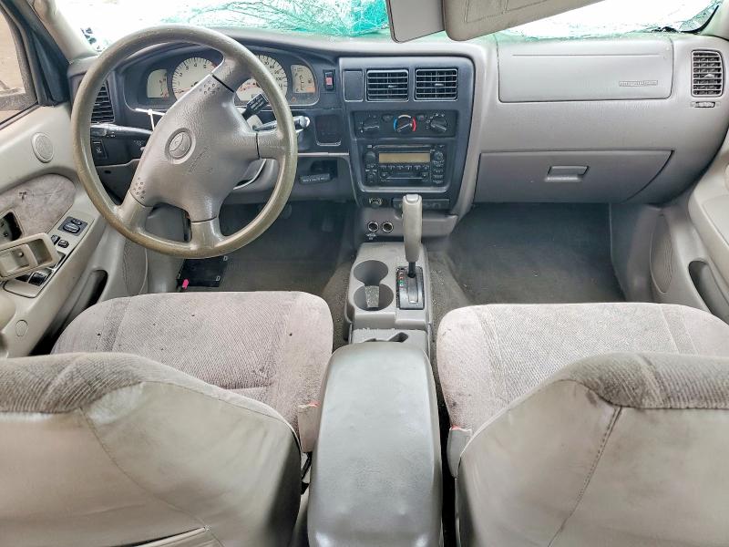 2003 Toyota Tacoma VIN 5TEGN92N43Z249340 COPART salvage auction — ROLLOVER, CA - SALVAGE CERTIFICATE, sold $850 on 2026-07-16 (photo 8)