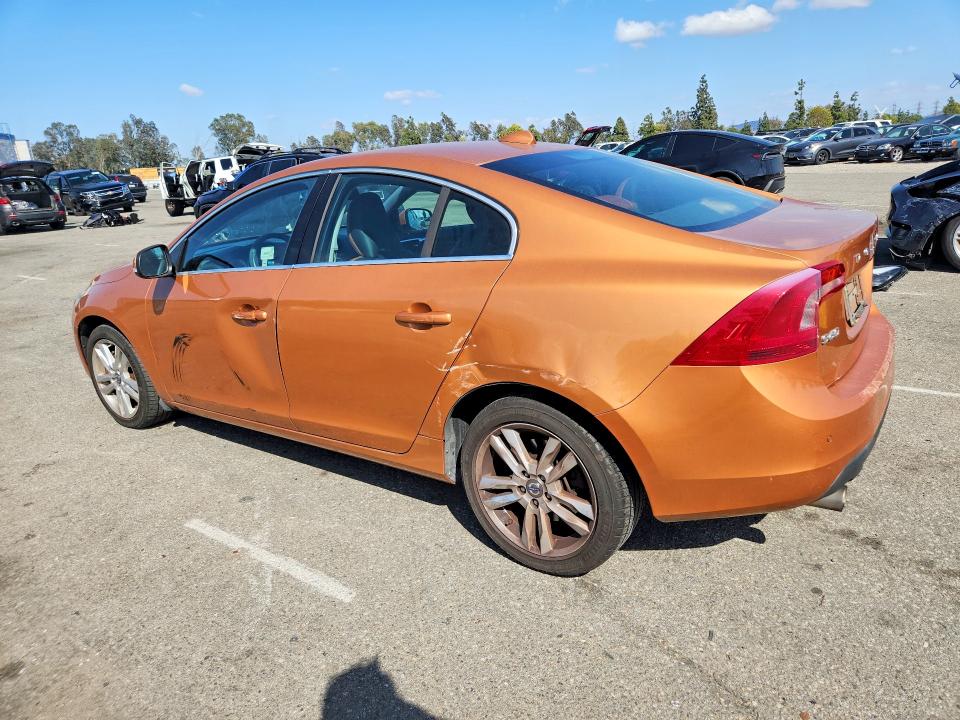 2013 Volvo VIN YV1612FS1D2201700 COPART salvage auction — SIDE, Ca - Salvage Certificate, sold $1,600 on 2026-07-02 (photo 2)