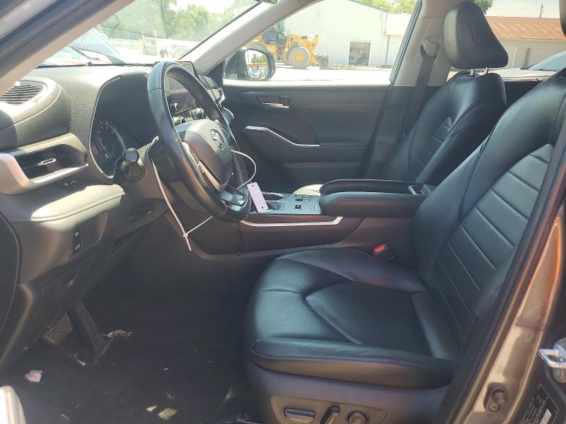2024 Toyota Highlander VIN 5TDKBRCH6RS141416 COPART salvage auction — REAR END, Il - Certificate Of Title, sold $25,750 on 2026-07-24 (photo 7)