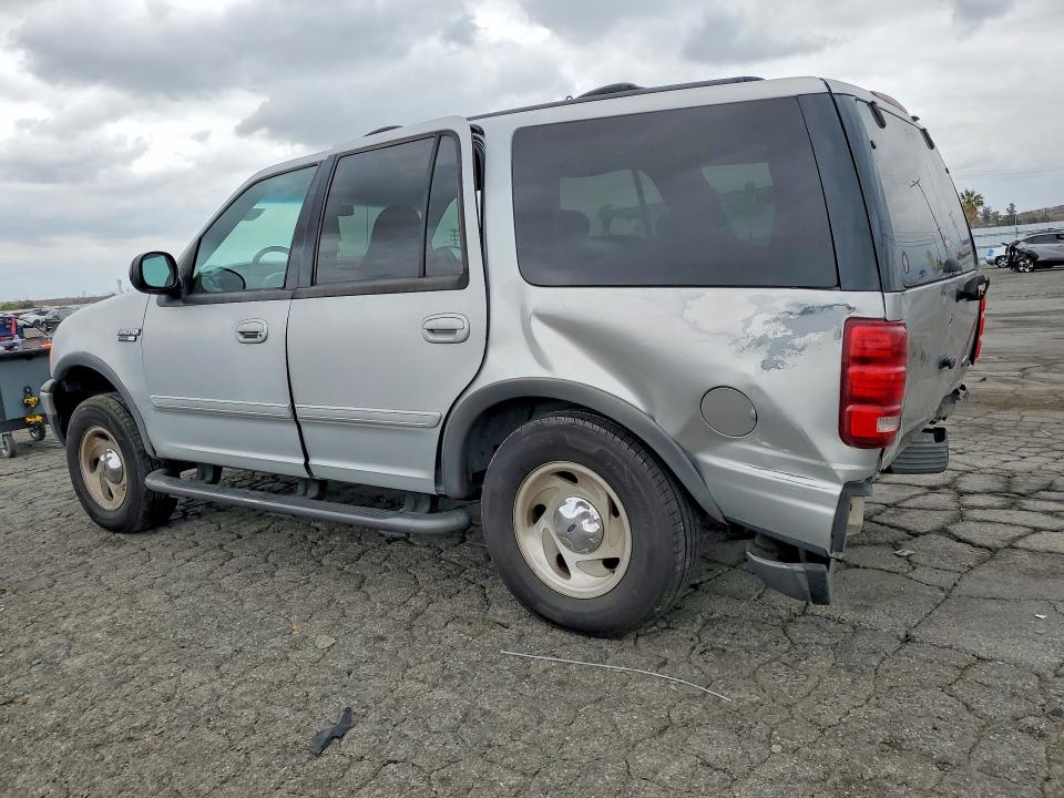 1999 Ford Expedition VIN 1FMPU18L7XLB85062 COPART salvage auction — REAR END, Ca - Salvage Certificate, sold $375 on 2026-07-02 (photo 2)