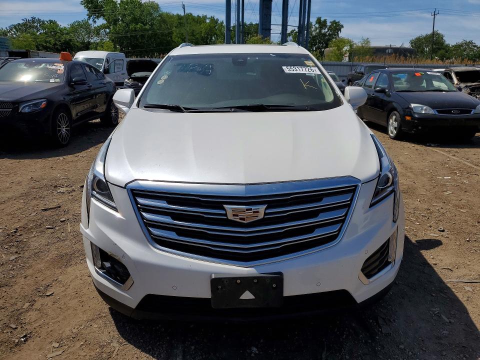 2017 Cadillac Xt5 VIN 1GYKNBRS5HZ235215 COPART salvage auction — NORMAL WEAR, Il - Certificate Of Title, sold $4,200 on 2026-07-24 (photo 5)