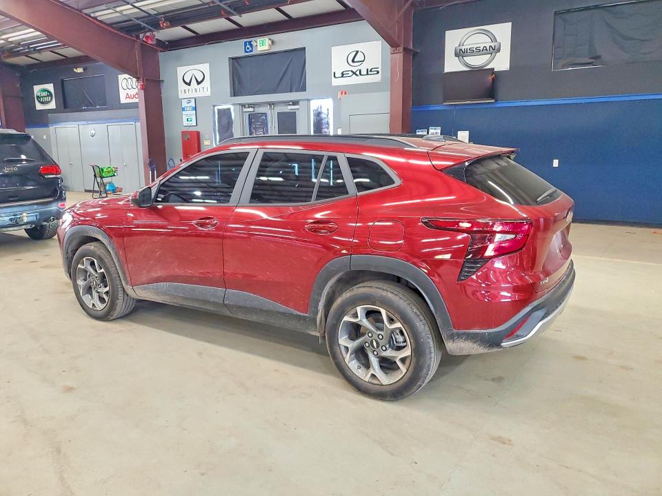 2024 Chevrolet Trax VIN KL77LHE28RC038552 COPART salvage auction — MINOR DENT/SCRATCHES, OH - CERTIFICATE OF TITLE, sold $16,700 on 2026-07-30 (photo 2)