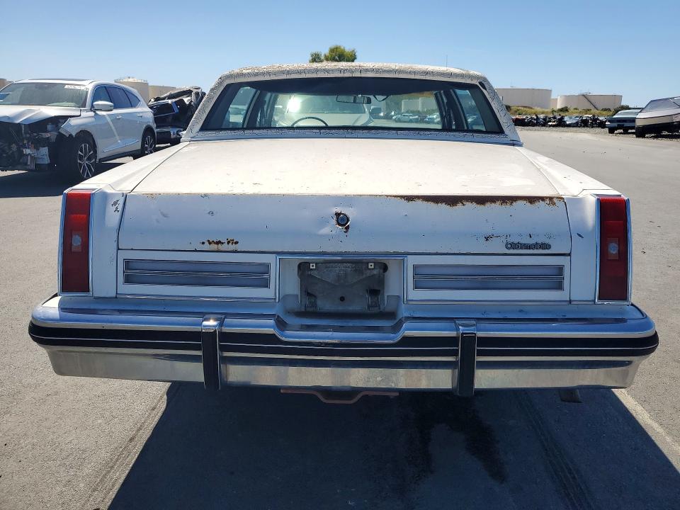 1981 Oldsmobile 98 VIN 1G3AX69Y5BM254990 COPART salvage auction — MINOR DENT/SCRATCHES, Ca - Dis/Dlr/Exp App For Dup Clean, sold $300 on 2026-07-08 (photo 6)