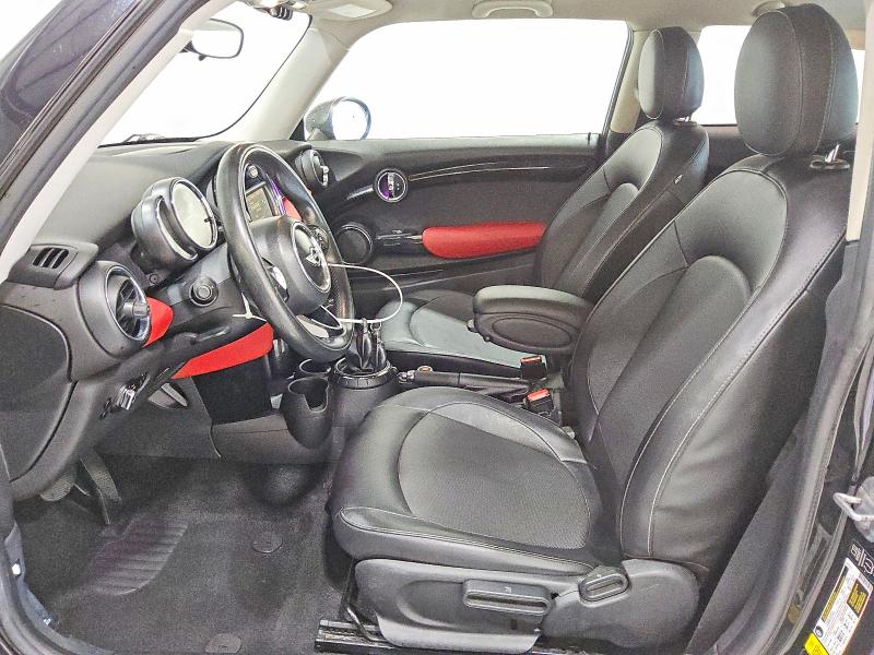 2015 Mini Cooper VIN WMWXM5C56F3A57074 COPART salvage auction — MINOR DENT/SCRATCHES, Fl - Certificate Of Title, sold $775 on 2026-07-14 (photo 7)