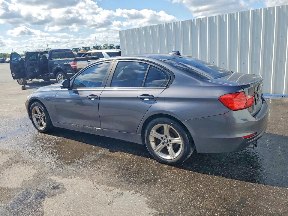 2013 BMW 3er VIN WBA3B5C57DF597742 COPART salvage auction — MECHANICAL, Fl - Certificate Of Title, sold $300 on 2026-08-20 (photo 2)