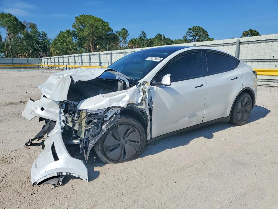 2026 Tesla Model y VIN 7SAYGDEE6TA461090 COPART salvage auction — FRONT END, Fl - Cert Of Title Slvg Rebuildable, sold $13,500 on 2026-07-08 (photo 1)