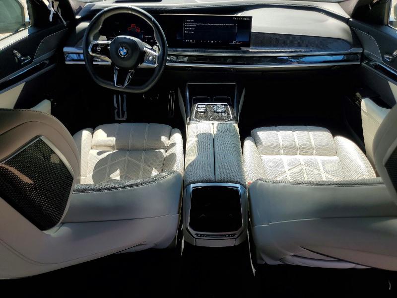 2023 BMW 7er VIN WBA33EJ01PCL68158 COPART salvage auction — SIDE, Tx - Salvage Vehicle Title, sold $49,250 on 2026-07-07 (photo 8)