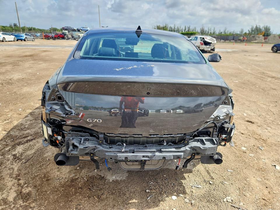 2025 Genesis G70 VIN KMTG34SC9SU151369 COPART salvage auction — REAR END, Fl - Certificate Of Destruction, sold $10,300 on 2026-07-07 (photo 6)