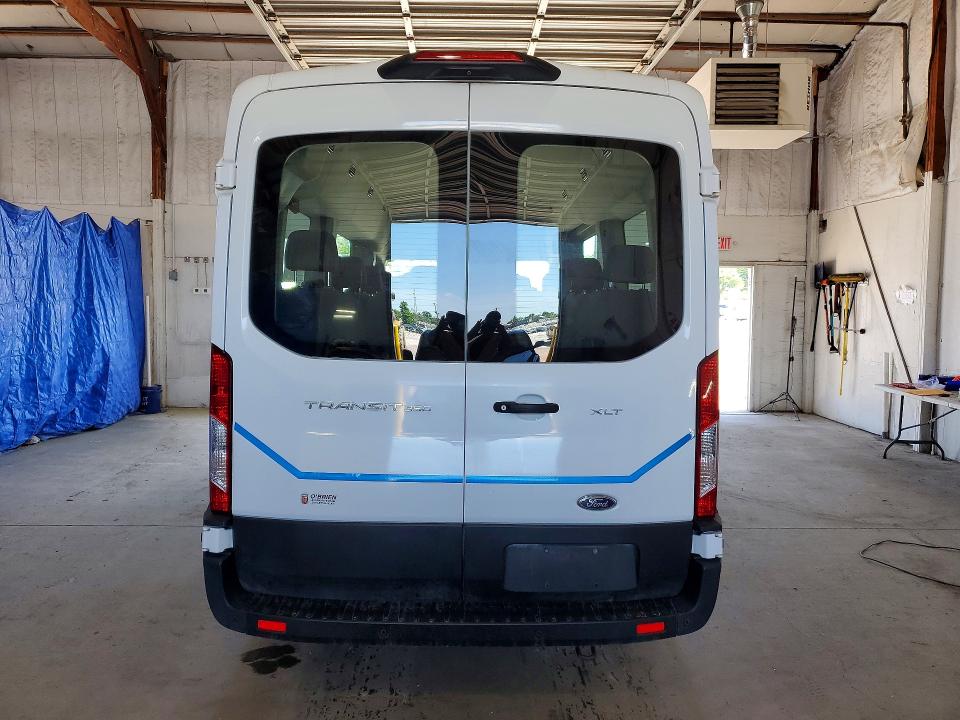 2021 Ford Transit VIN 1FBAX2C84MKA49570 COPART salvage auction — NORMAL WEAR, Ky - Certificate Of Title (P), sold $9,300 on 2026-07-08 (photo 6)