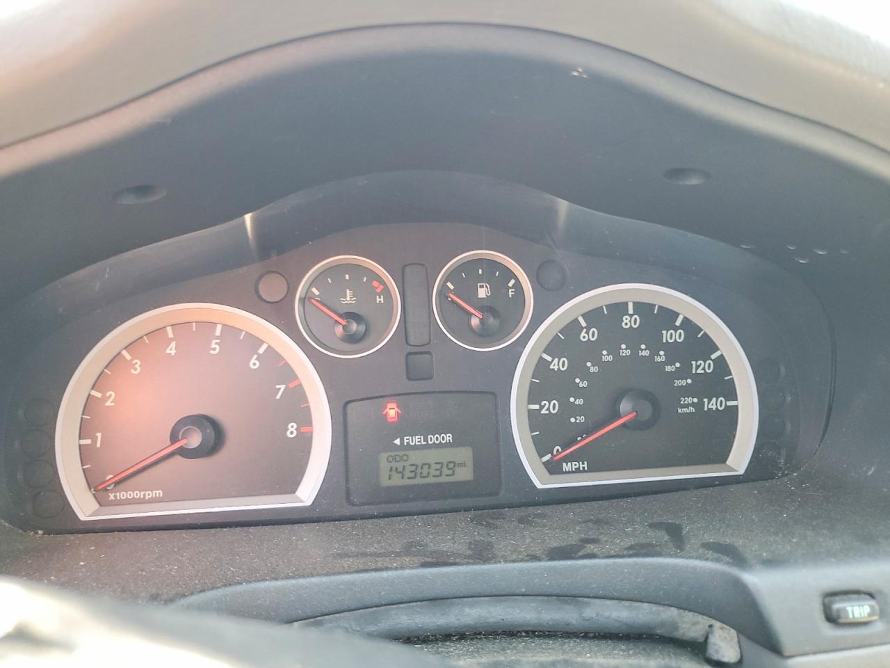 2006 Hyundai Santa Fe VIN KM8SC13D06U050141 COPART salvage auction — Front End, AL - CERT OF TITLE-SALVAGE TITLE, sold $600 on 2026-07-09 (photo 9)
