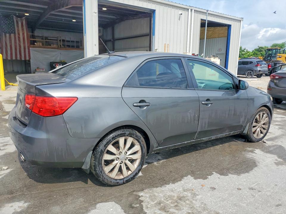 2013 Kia Forte VIN KNAFW4A31D5687228 COPART salvage auction — REAR END, Mo - Salvage Certificate Of Title, sold $175 on 2026-07-13 (photo 3)
