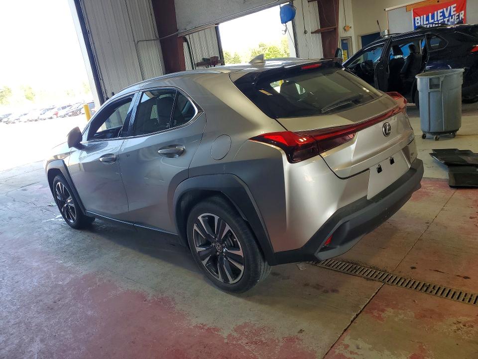 2022 Lexus Ux VIN JTHX3JBH1N2047322 COPART salvage auction — VANDALISM, Wv - Salvage Certificate, sold $12,600 on 2026-07-06 (photo 2)