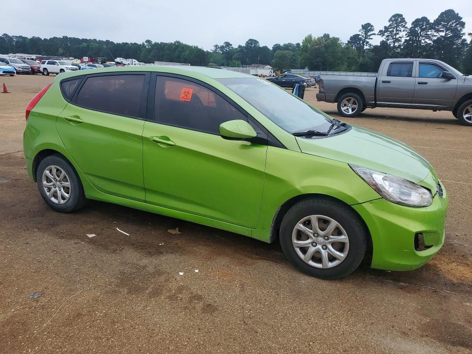 2013 Hyundai Accent VIN KMHCT5AE7DU129326 COPART salvage auction — FRONT END, Tx - Salvage Vehicle Title, sold $400 on 2026-07-20 (photo 4)